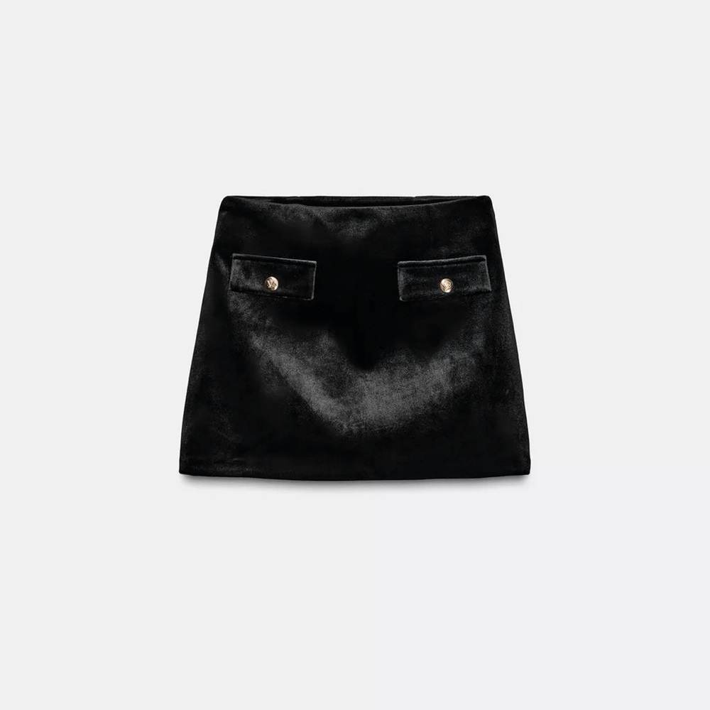 Zara Black Velvet Mini Skirt NWT Size small